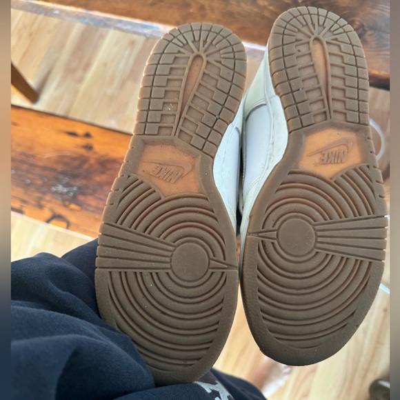 Women’s Nike Dunks Hightop in “Sail Gum” - Picture 4 of 4